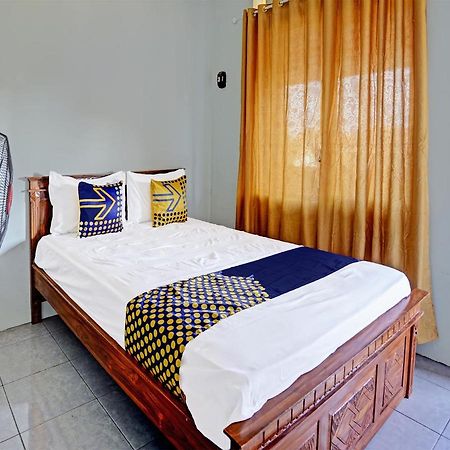 Hotel Spot On 91595 Sruni Syariah Gedangan Exterior foto